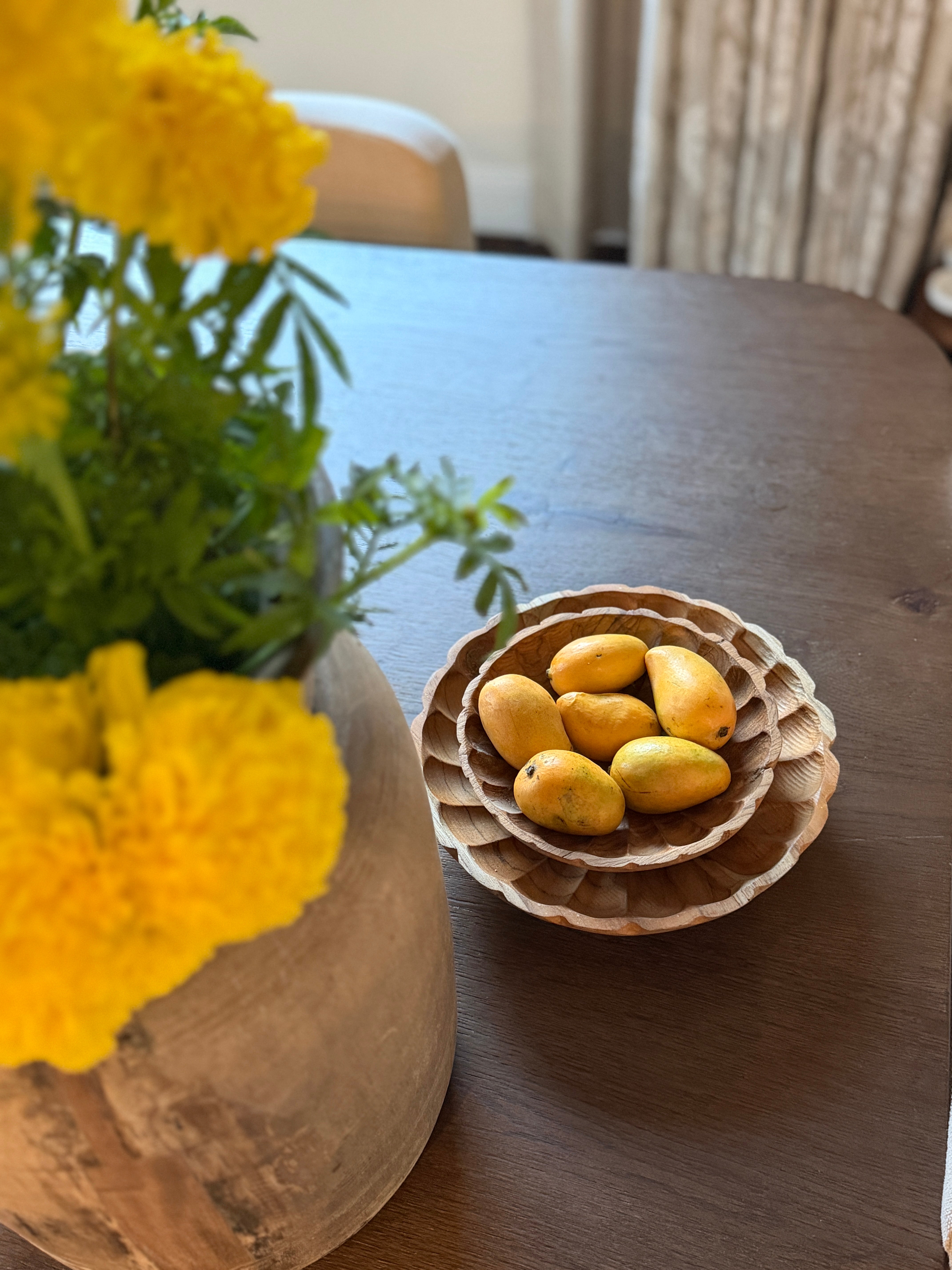 Wooden Scalloped Bowl (Set of 2)